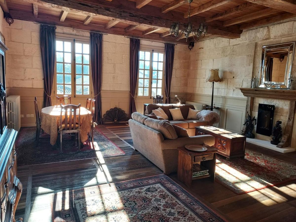 Chateau Des Senechaux, Bourdeilles Kültér fotó