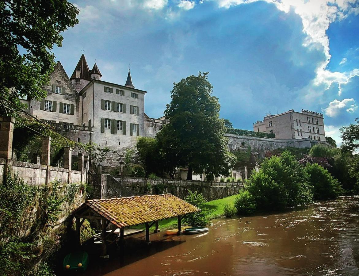 Chateau Des Senechaux, Bourdeilles Kültér fotó