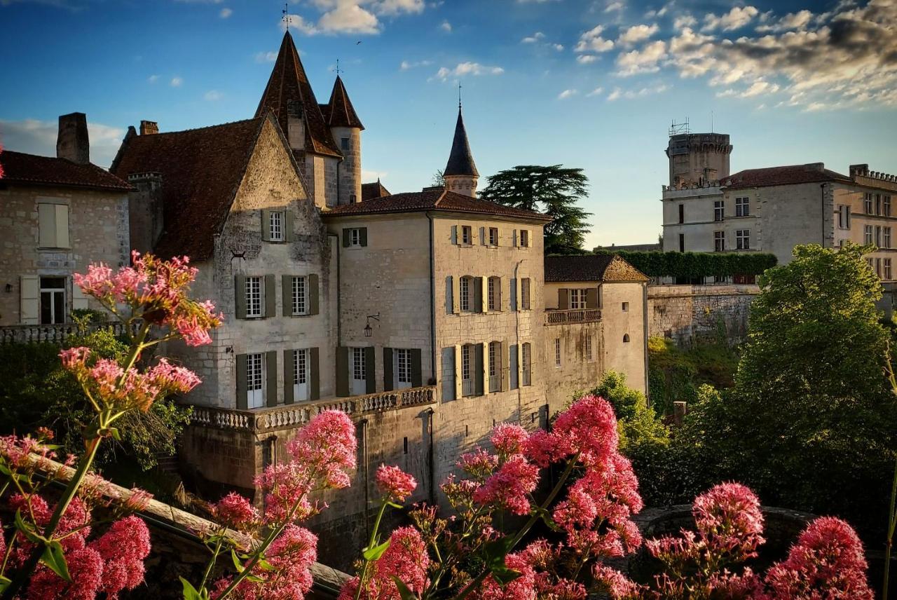 Chateau Des Senechaux, Bourdeilles Kültér fotó