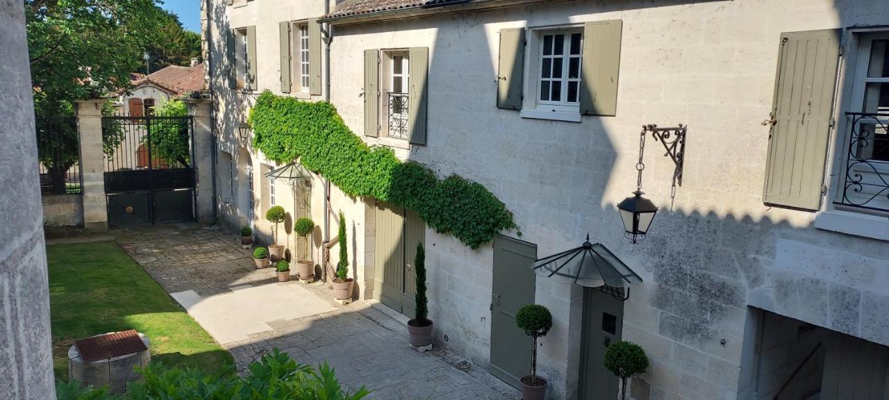 Chateau Des Senechaux, Bourdeilles Kültér fotó