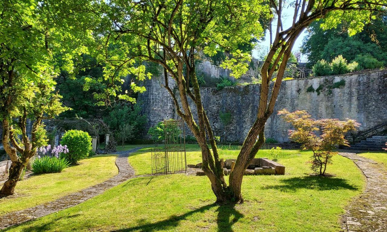 Chateau Des Senechaux, Bourdeilles Kültér fotó