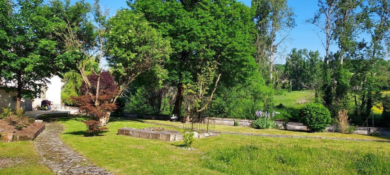 Chateau Des Senechaux, Bourdeilles Kültér fotó