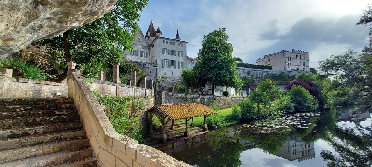 Chateau Des Senechaux, Bourdeilles Kültér fotó